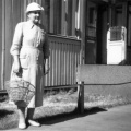 Nadja Timonen Kemin asemalla kesällä 1959.jpg